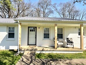 214 Chapman Ln in Columbia, TN - Building Photo - Building Photo