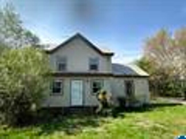 property at 4633 Garth Rd