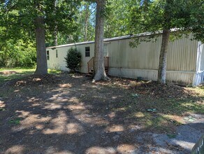 220 Pamela's Pl in Rocky Point, NC - Building Photo - Building Photo