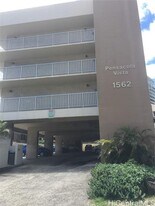 1562 Pensacola St in Honolulu, HI - Building Photo