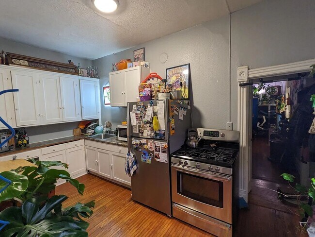 3118 Pleasant Ave-Unit -1S in Minneapolis, MN - Foto de edificio - Building Photo