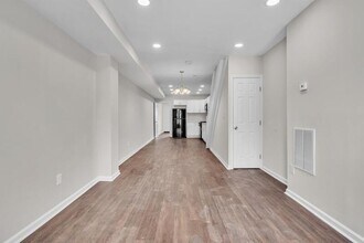 1126 Sargeant St in Baltimore, MD - Foto de edificio - Building Photo