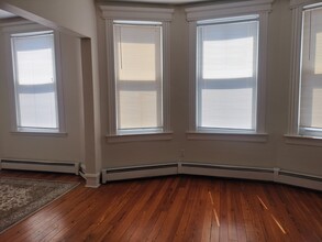 49 Barbara St, Unit 3 in Newark, NJ - Foto de edificio - Building Photo