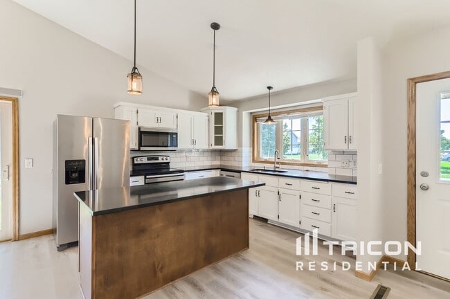 property at 7472 Large Ave NE