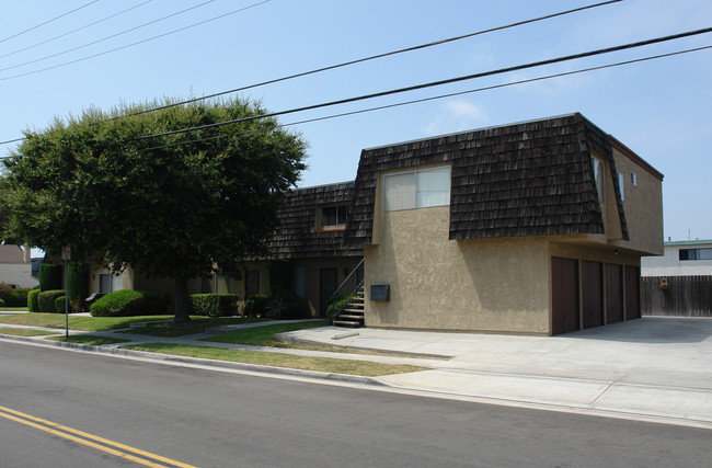 16722 Blanton St in Huntington Beach, CA - Building Photo - Building Photo