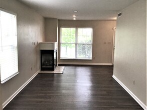 6585 W Odessa Way in McCordsville, IN - Foto de edificio - Building Photo