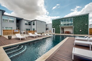 3328 Cedarplaza Ln in Dallas, TX - Building Photo