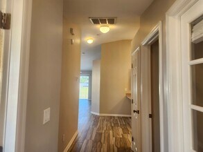 527 Hancock Bridge Pkwy in Cape Coral, FL - Building Photo - Building Photo