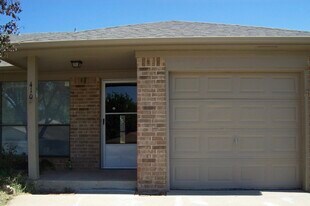 12507 SW 2nd St in Yukon, OK - Building Photo