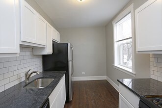 302-312 Washington Blvd. and 337-345 S. Cuyler Ave in Oak Park, IL - Building Photo - Interior Photo