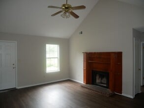 7327 Eastover Cove in Horn Lake, MS - Building Photo - Building Photo