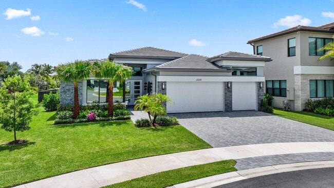 property at 20018 Cabot Clfs Ct