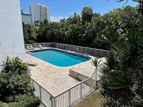1080 99th St in Bay Harbor Islands, FL - Building Photo - Building Photo