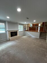 Charming Bellevue Home With Flexible Lease in Bellevue, WA - Building Photo - Building Photo