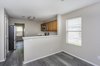8757 Garden Springs Dr in Fort Worth, TX - Building Photo - Building Photo