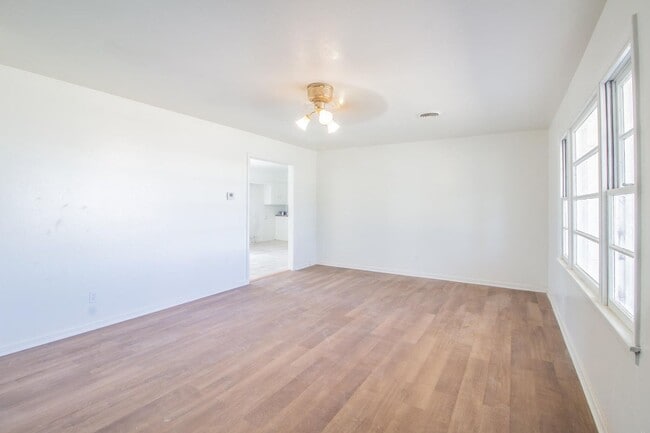 4621 35th St in Lubbock, TX - Building Photo - Building Photo