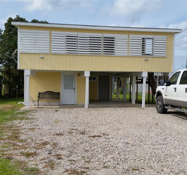 1012 12th St in San Leon, TX - Building Photo