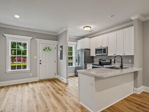 10 Old Courthouse Way in Crawfordville, FL - Building Photo - Building Photo