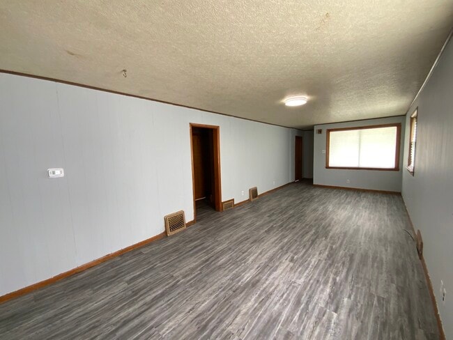 18 Bremer Ave in Danville, IL - Building Photo - Building Photo