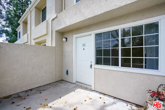 4240 Lost Hills Rd in Agoura Hills, CA - Building Photo - Building Photo