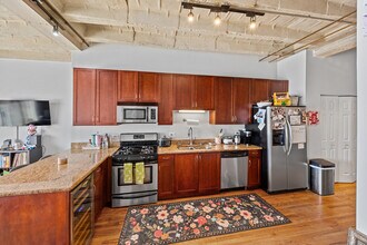 809 E 40th St in Chicago, IL - Building Photo - Building Photo