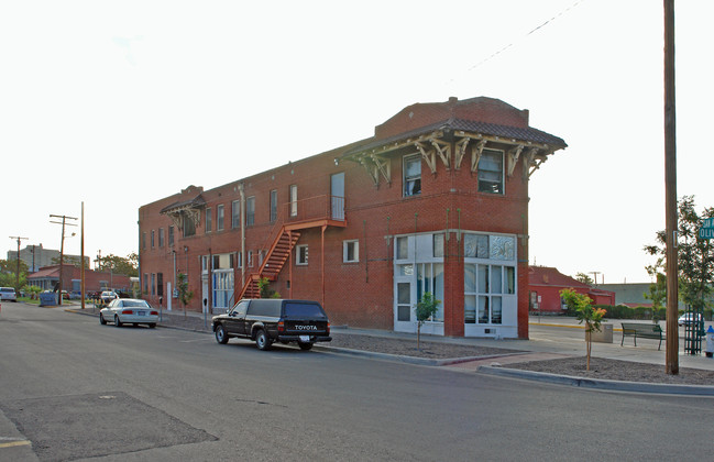 1003 E San Antonio Ave in El Paso, TX - Building Photo - Building Photo