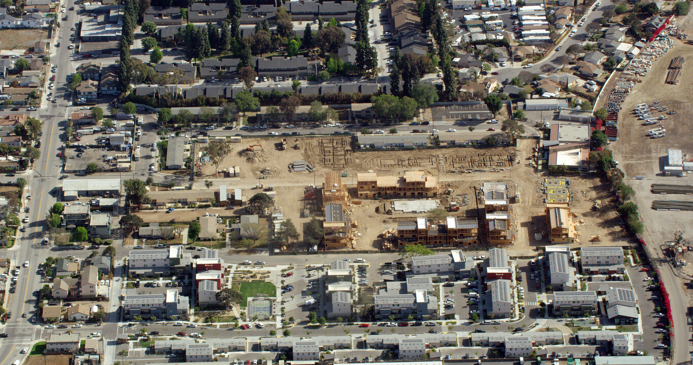 Villages at Westview in Ventura, CA - Building Photo