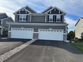 271 Charlestowne Lakes Dr in St. Charles, IL - Building Photo