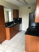 4772 NW 97th Pl in Doral, FL - Building Photo - Building Photo