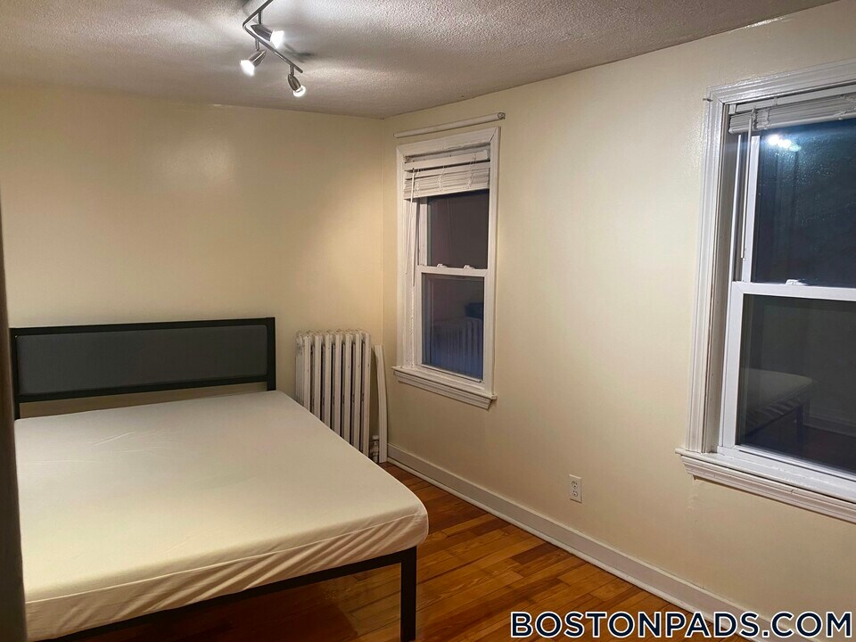 14 Melrose St in Boston, MA - Building Photo