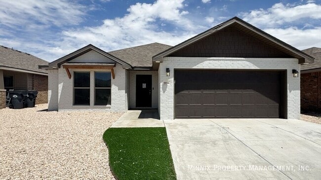 2134 N Texas Ave in Lubbock, TX - Foto de edificio - Building Photo