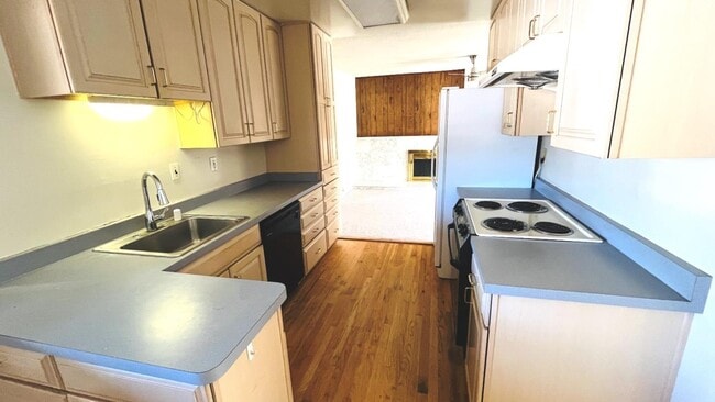 property at 10460 Davison Ave