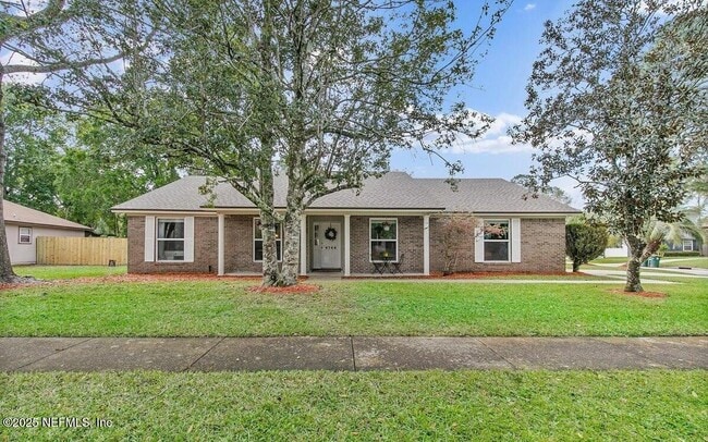 property at 4766 Dovetail Dr