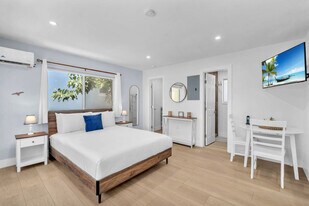 312 Elm St in Hollywood, FL - Building Photo