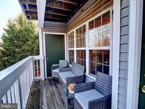 501 Constellation Square SE, Unit H in Leesburg, VA - Building Photo - Building Photo