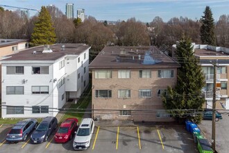 8645 Fremlin St in Vancouver, BC - Building Photo - Building Photo