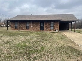 1004 Faulkner Rd in Atoka, TN - Building Photo