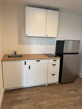 2718 Ridgeway Dr, Unit 2718 A Studio in National City, CA - Foto de edificio - Building Photo