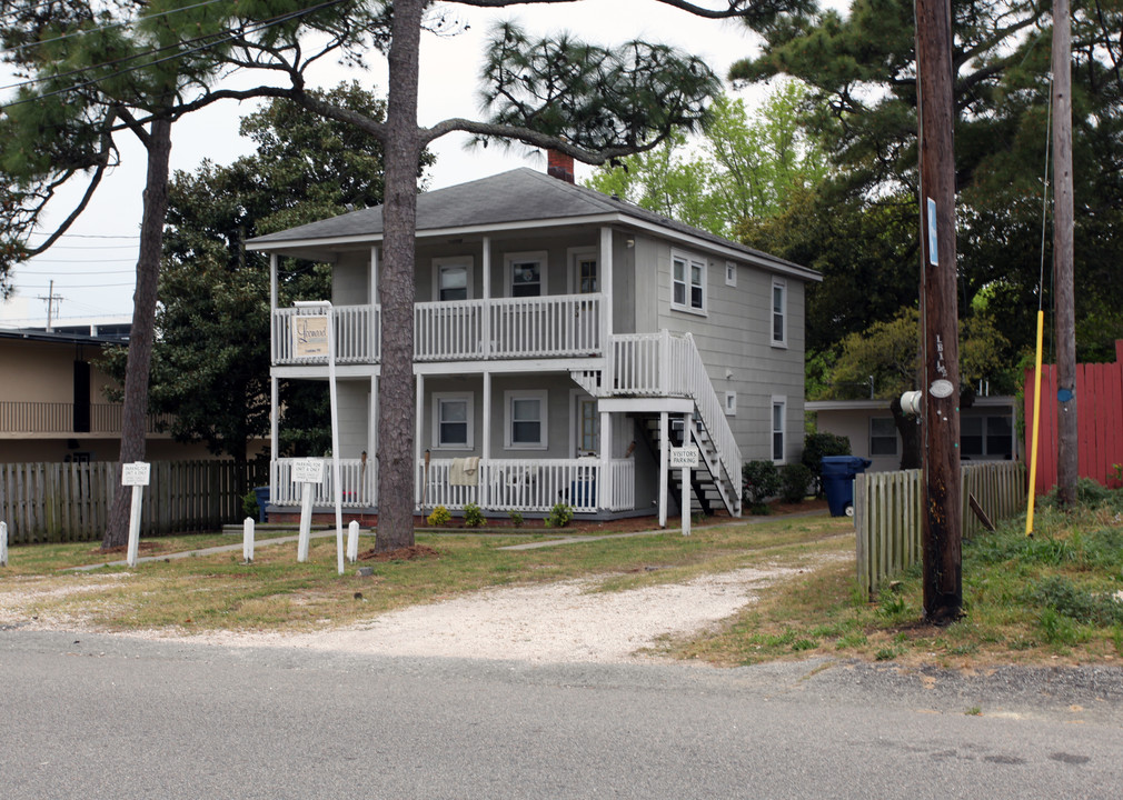 407 14th Ave S in Myrtle Beach, SC - Building Photo