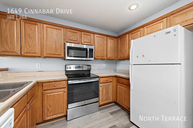 1649 Cinnabar Dr in Raymore, MO - Building Photo - Building Photo