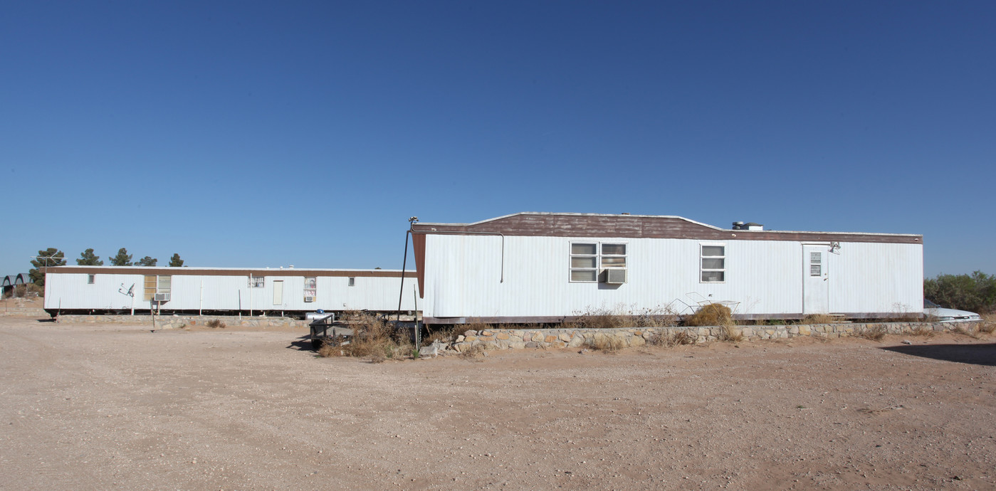 12800 Tail Wind in El Paso, TX - Building Photo