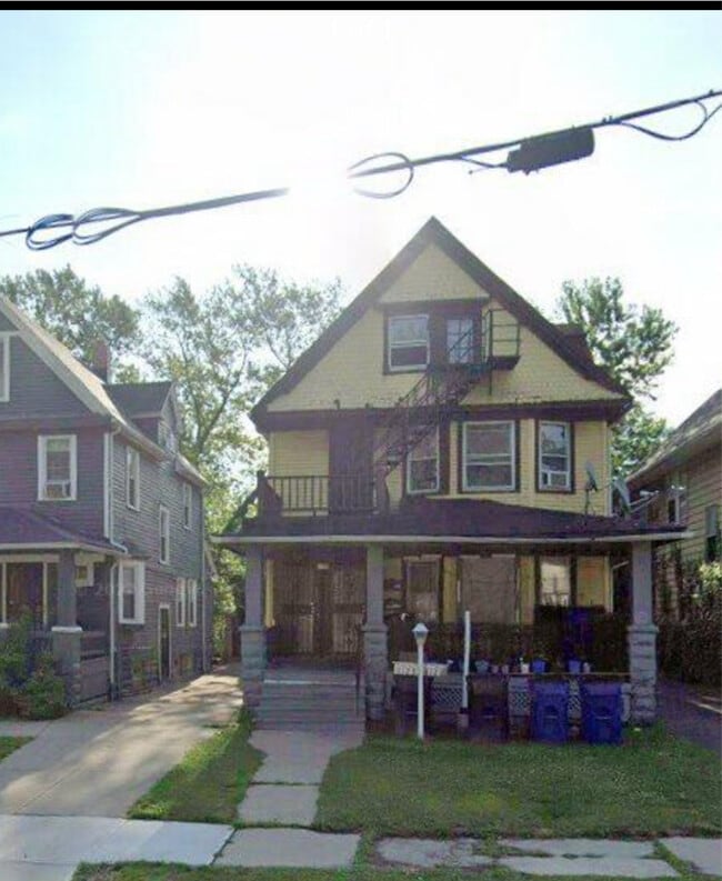 1123 Parkwood Dr