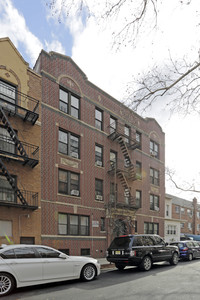 3407 32nd St in Astoria, NY - Foto de edificio - Building Photo