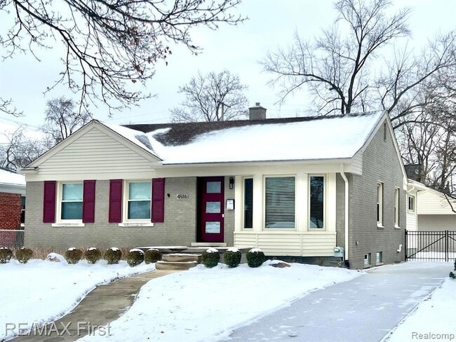 property at 4516 Robinwood Ave