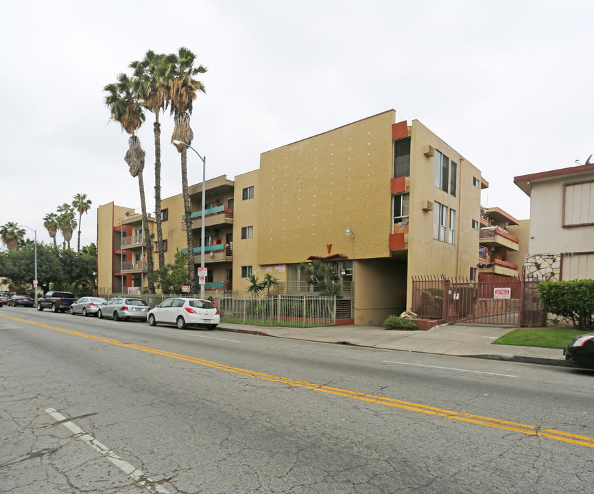 Cote D'o in Los Angeles, CA - Building Photo