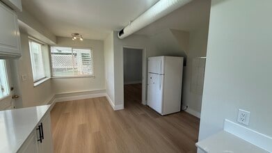 3089 Starlight Way in Coquitlam, BC - Building Photo - Building Photo