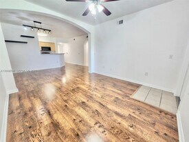 2209 Belmont Ln in North Lauderdale, FL - Building Photo