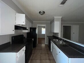 5037 Woodlark Ave in Memphis, TN - Building Photo - Building Photo