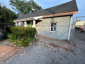 188 Broadway in Huntington Station, NY - Building Photo