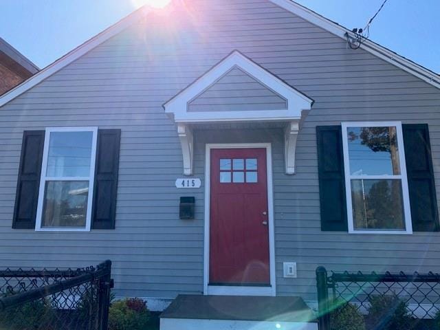 415 Warren Ave in East Providence, RI - Building Photo - Building Photo